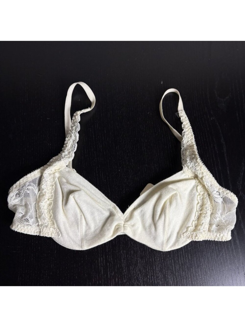 Vintage 80s/90s Victoria's Secret Size 36A Off-White Underwire Bra Knit/Lace NWT